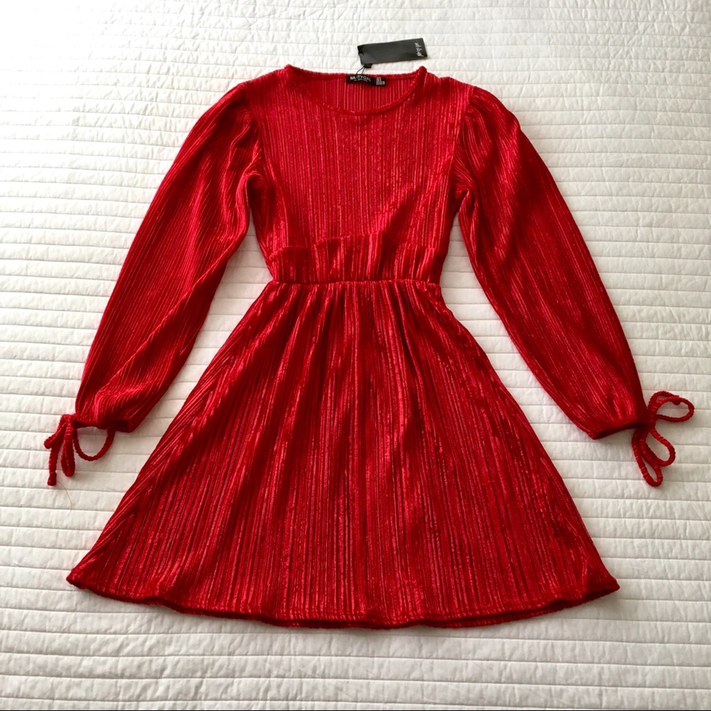 NEW Nasty Gal Red Velvet Skater Dress Sz 4 - Picture 3 of 8